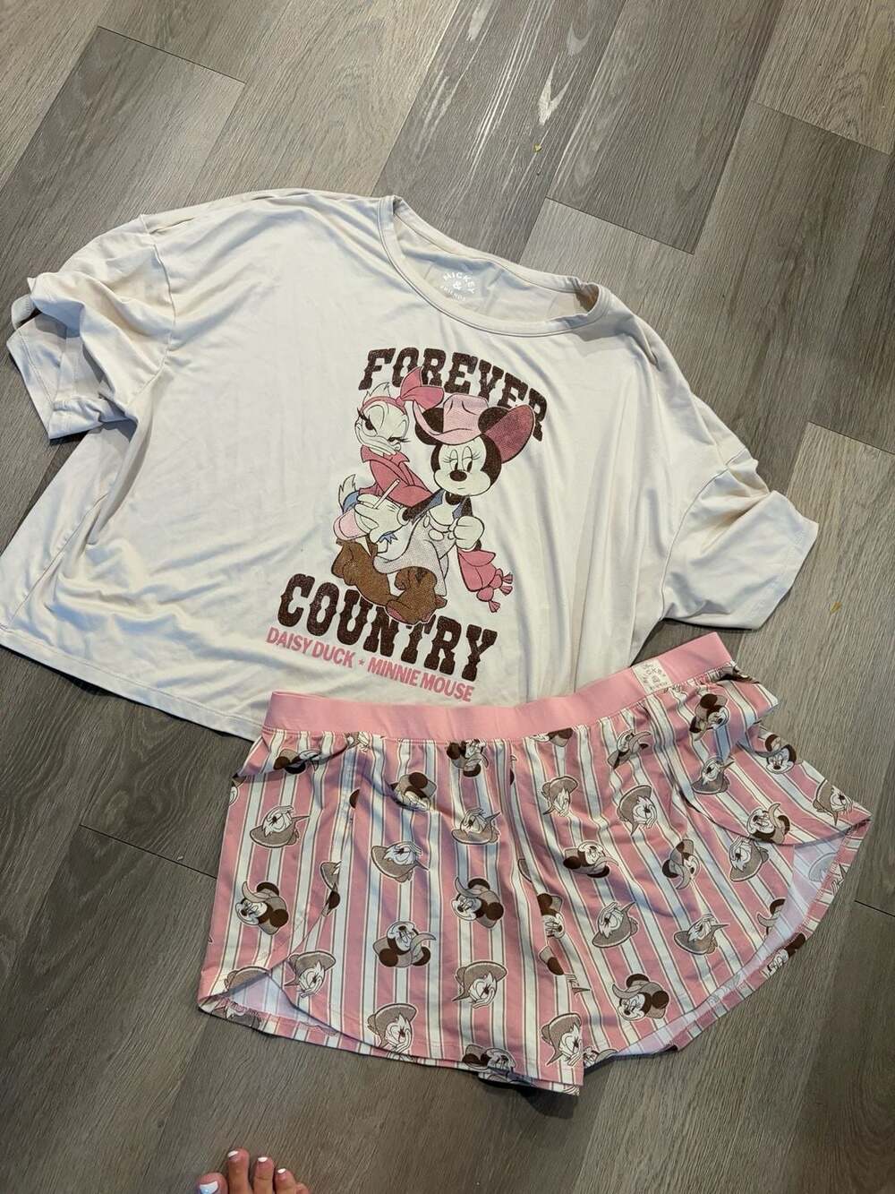 Disney Mickey & Friends Forever Country Daisy Duck and Minnie Mouse Pajama Set